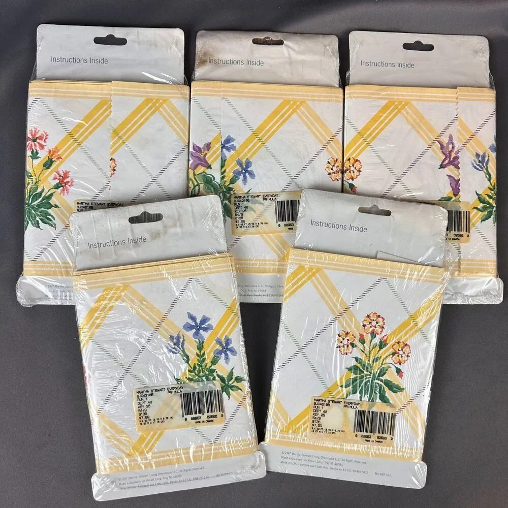 Martha Stewart Wallpaper Border Primula Floral 25 Yard NOS Cottagecore